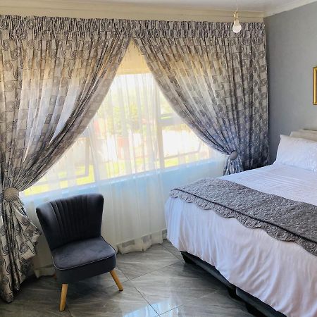 River Valley Guest House Butterworth Екстер'єр фото