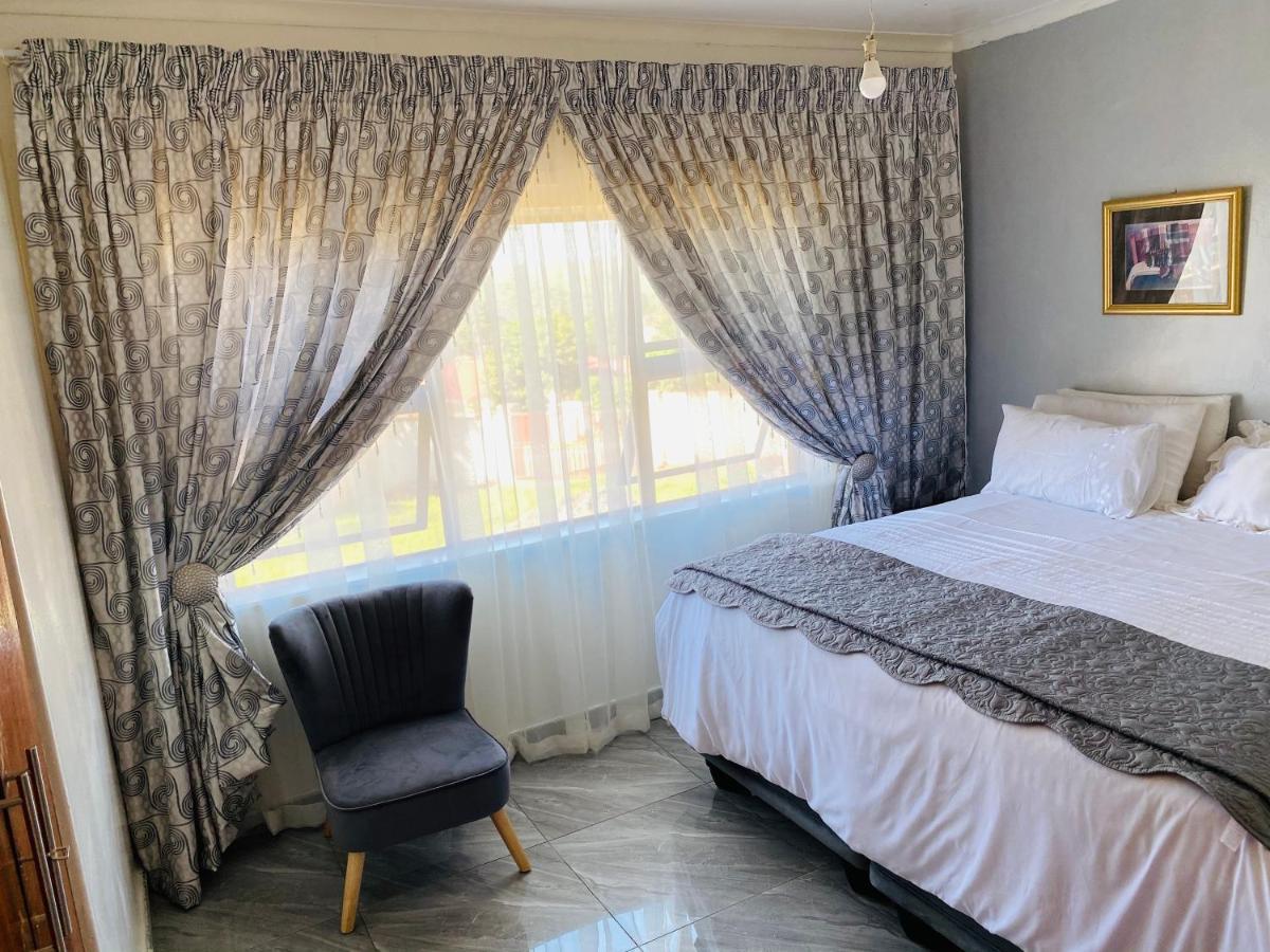 River Valley Guest House Butterworth Екстер'єр фото