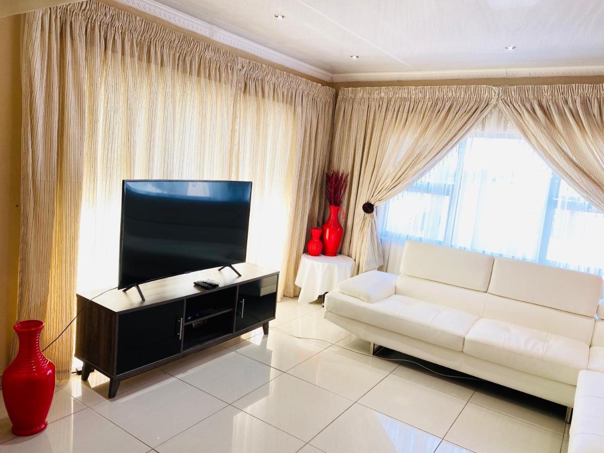 River Valley Guest House Butterworth Екстер'єр фото