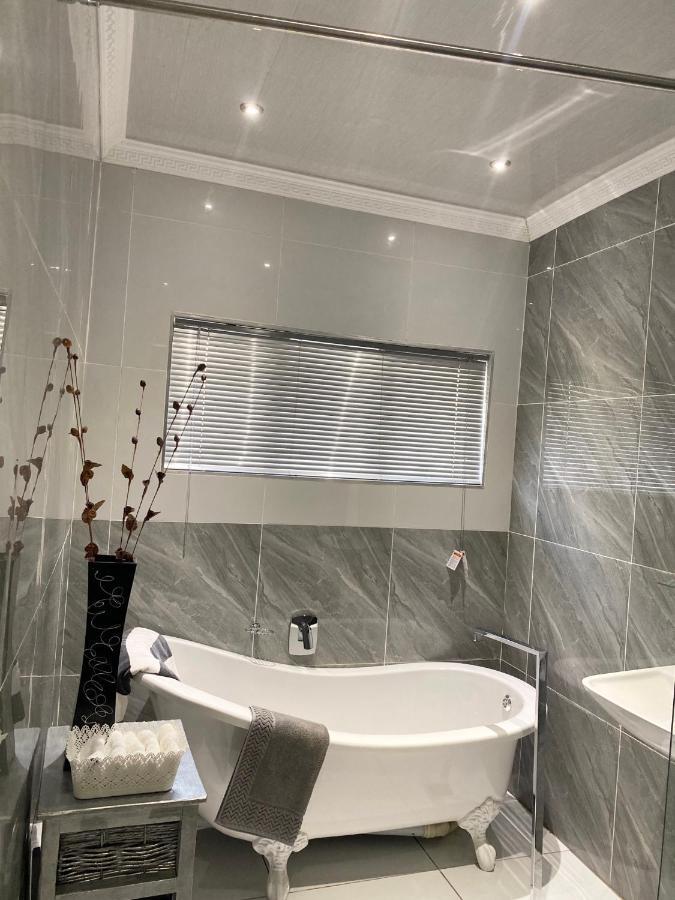 River Valley Guest House Butterworth Екстер'єр фото