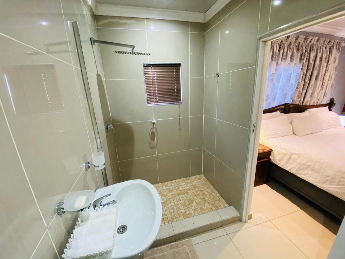 River Valley Guest House Butterworth Екстер'єр фото